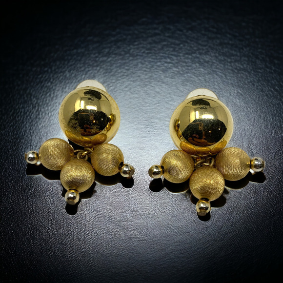 Vintage 1980's Gold Tone Triple Bead Earrings Pierced Couture Runway Modernist - Picture 1 of 5